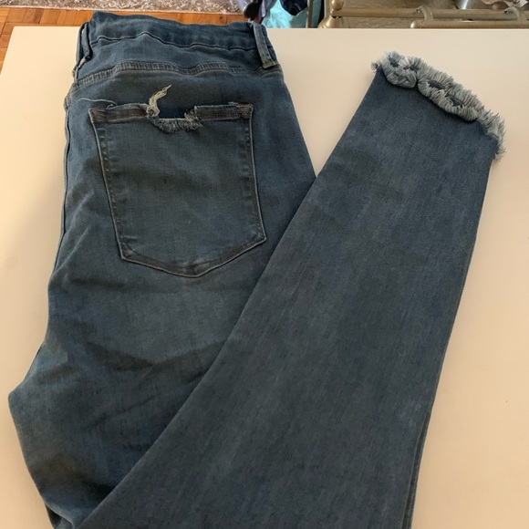 Good American Denim - NWOT - Good American good waist jeans Good American Denim - NWOT - Good American good waist jeans